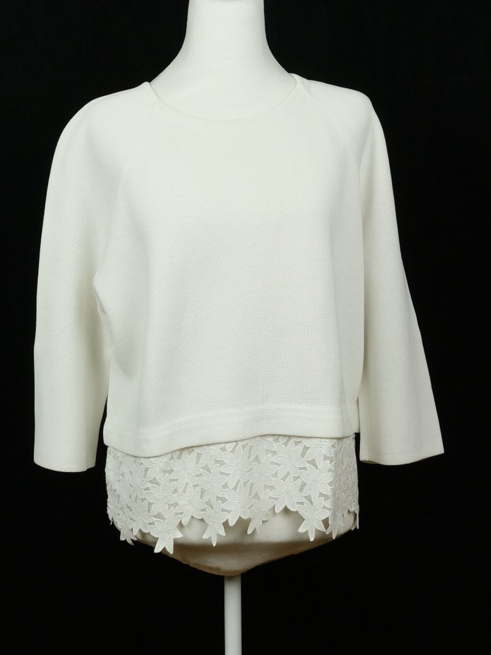 J. Crew Lace Hem Sweater White Size M Boho Casual Top - Picture 1 of 9
